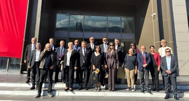 ŞİŞLİ KENT KONSEYİ MANİSA’DA ( TKKP ) TOPLANTISINA KATILDI