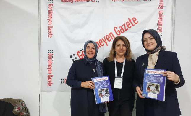 ENGELSİZ YAŞAM FUARINDA GÖRÜLMEYEN GAZETE STANDINA ZİYARETÇİLER AKIN ETTİ