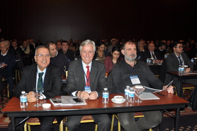 EMO İSTANBUL GENEL KURULU’NDA BİLGİN AKBAL’DAN SERT MESAJ: “GEMİSİNİ TERK EDİP BATIRANA TEKRAR GEMİ VERİLMEZ